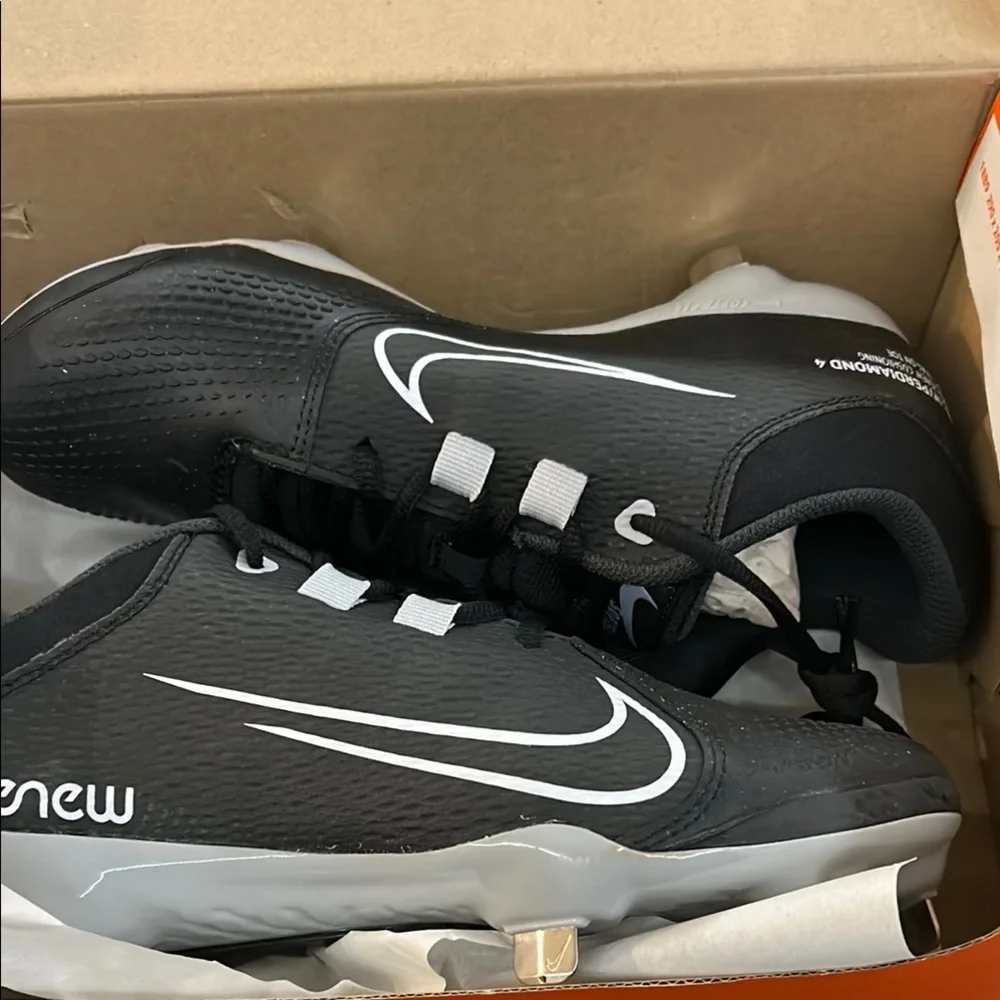 Nike Renew Women's Metal Softball Cleats Black Grey White Low Cut 9.5